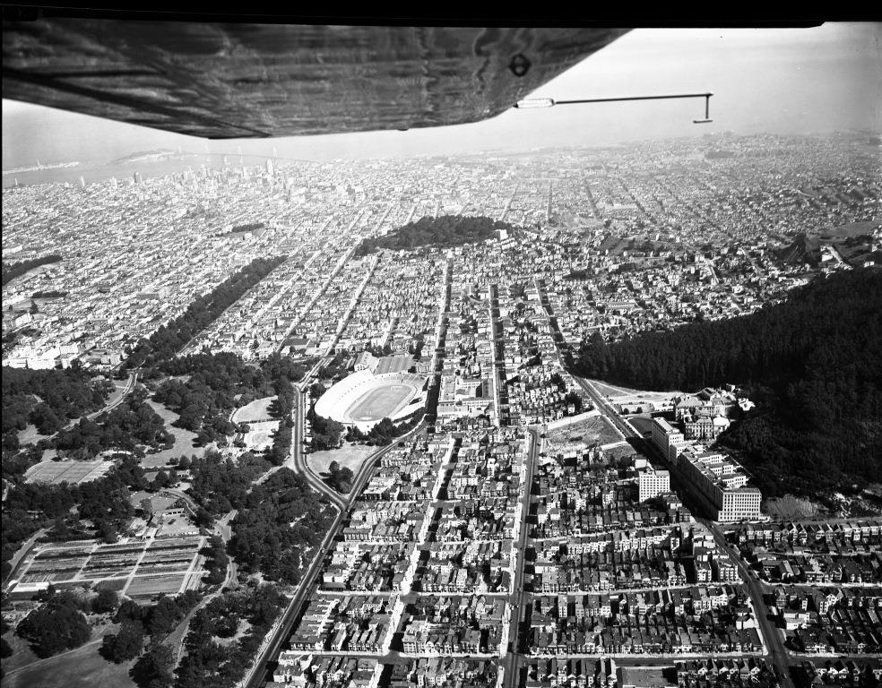 UCSF aerial, 1938. Kezar to left of frame.